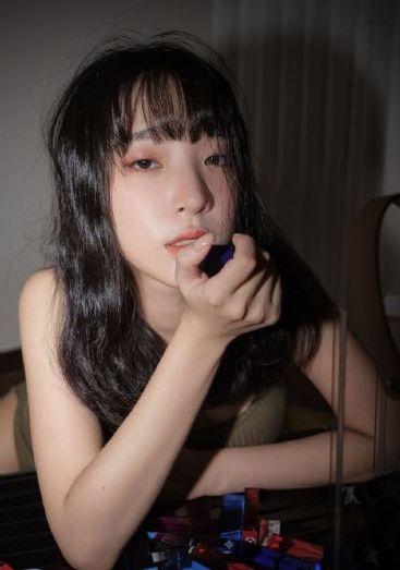 《年轻女教师3》在线观看