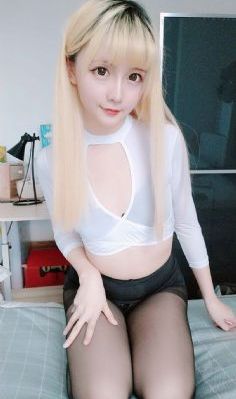 纯洁的轮舞曲在线