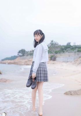 美女的