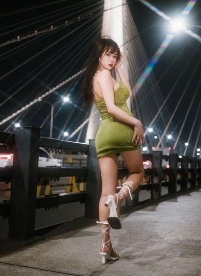 年轻的母亲酷客